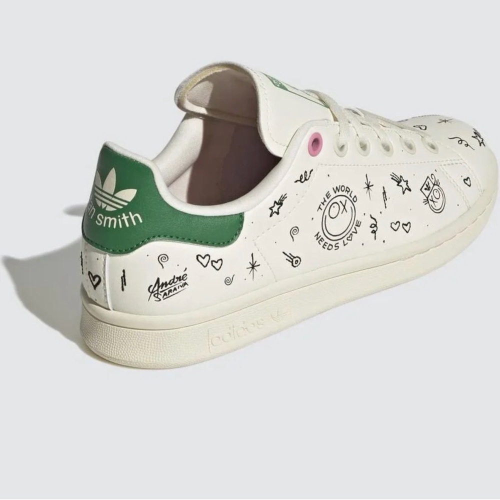 André Saraiva x adidas Stan Smith Big Kid 'The World Needs Love' - Picture 4 of 9